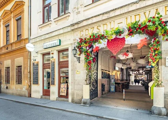 Mini Ultra Budapesta